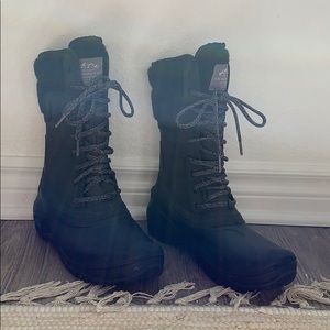 North Face Snowboots